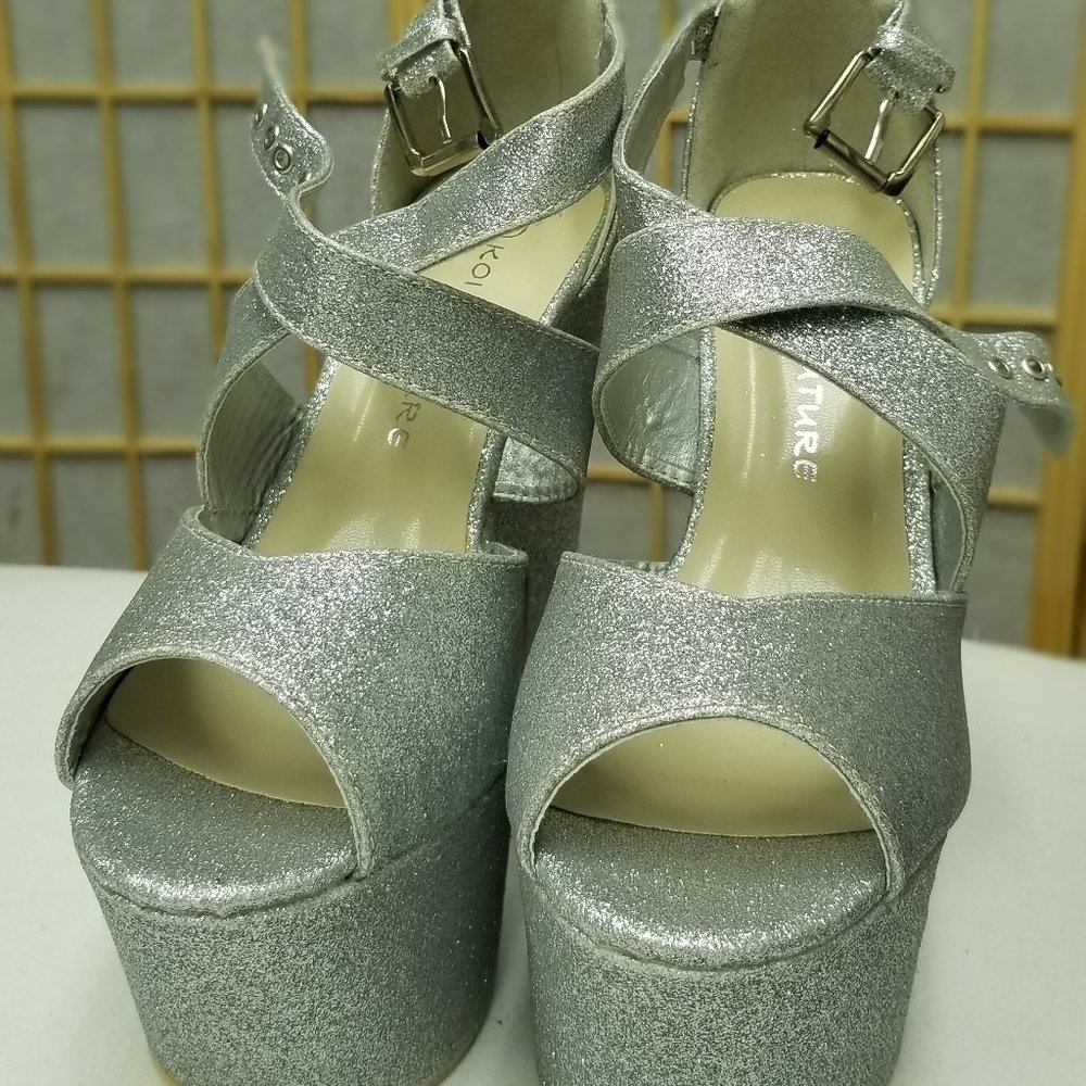 Silver platforms